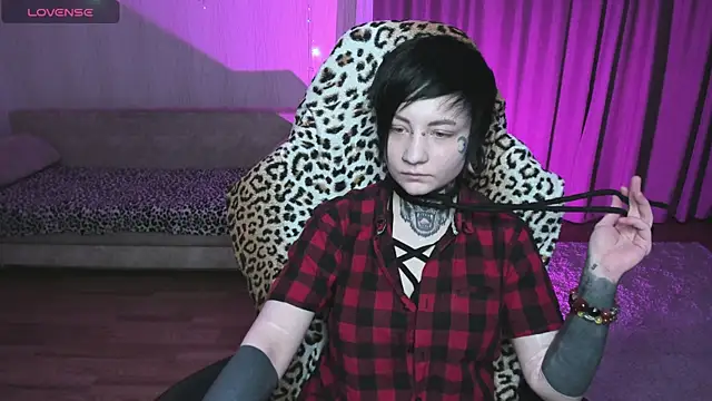 acid trip1l online show from February 11, 2025, 10:07 pm