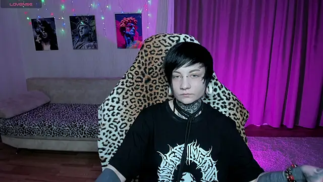 acid trip1l online show from March 4, 2025, 8:16 pm