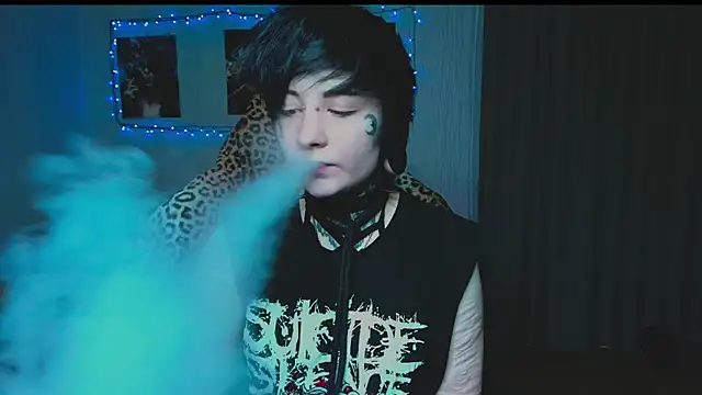 acid trip1l online show from October 4, 2025, 9:35 pm