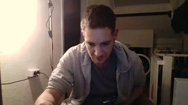 Bizzyjustin online show from March 17, 2026, 8:23 pm