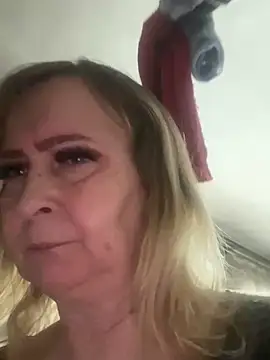 Irina2909xh online show from February 23, 2025, 9:11 am