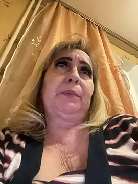 Irina2909xh online show from February 25, 2025, 5:15 pm