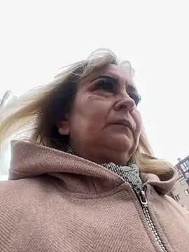 Irina2909xh online show from March 13, 2025, 6:05 am