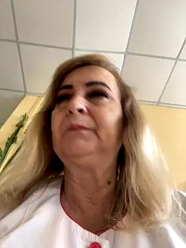 Irina2909xh online show from October 3, 2025, 8:55 am