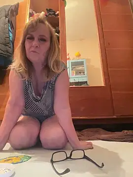 Irina2909xh online show from February 28, 2026, 10:22 pm