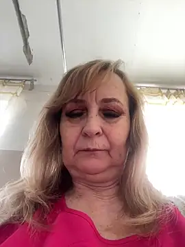 Irina2909xh online show from April 28, 2026, 10:42 am