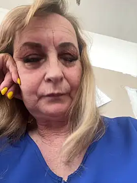 Irina2909xh online show from June 18, 2026, 9:36 am