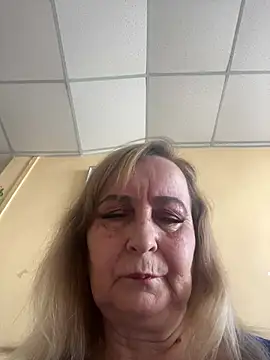 Irina2909xh online show from June 25, 2026, 7:35 am