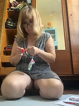 Irina2909xh online show from July 13, 2026, 11:02 am