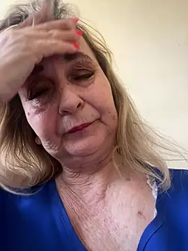 Irina2909xh online show from July 17, 2026, 9:38 am