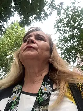 Irina2909xh online show from July 21, 2026, 12:07 pm