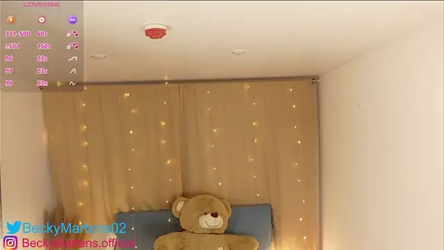 Snapshot of BeckyMartens chatting on December 10, 2024, 6:22 am BeckyMartens online show from December 10, 2024, 6:22 am