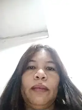 Snapshot of sweetvanna chatting on May 28, 2026, 4:43 am sweetvanna online show from May 28, 2026, 4:43 am