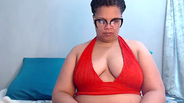 Snapshot of Lustfuleyez chatting on November 19, 2025, 6:46 am Lustfuleyez online show from November 19, 2025, 6:46 am