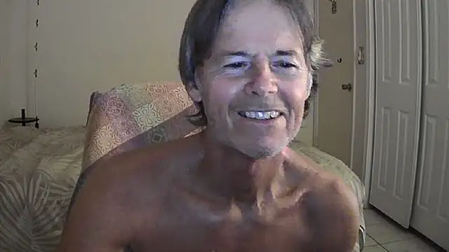 nakeedcowboi65 online show from April 6, 2026, 9:32 am