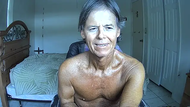 nakeedcowboi65 online show from May 3, 2026, 8:37 pm