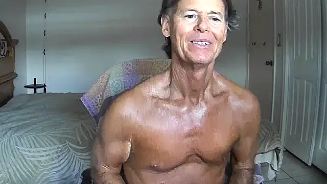 Snapshot of nakeedcowboi65 chatting on May 5, 2026, 12:46 pm nakeedcowboi65 online show from May 5, 2026, 12:46 pm