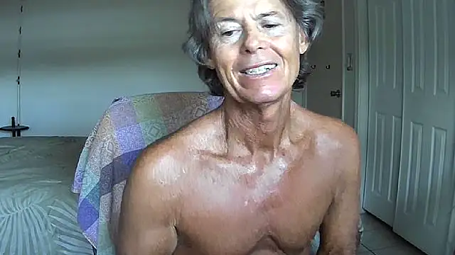 Snapshot of nakeedcowboi65 chatting on June 2, 2026, 11:45 am nakeedcowboi65 online show from June 2, 2026, 11:45 am