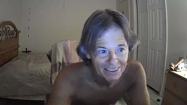 Snapshot of nakeedcowboi65 chatting on June 12, 2026, 9:19 am nakeedcowboi65 online show from June 12, 2026, 9:19 am