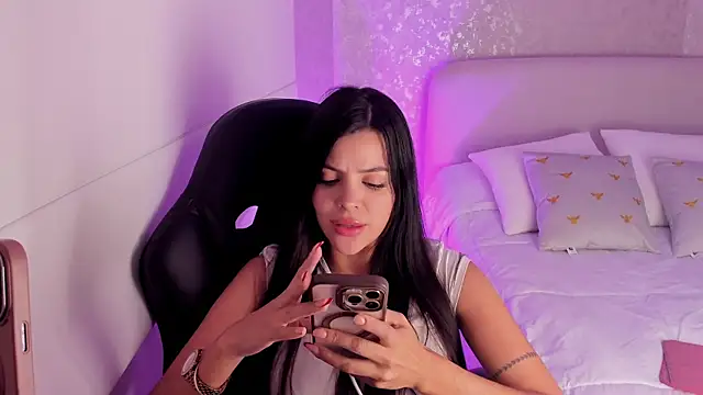 Snapshot of salome__11 chatting on January 7, 2025, 4:29 am salome 11 online show from January 7, 2025, 4:29 am