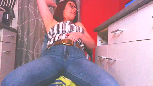 Snapshot of jennylovence chatting on February 14, 2025, 12:14 pm jennylovence online show from February 14, 2025, 12:14 pm