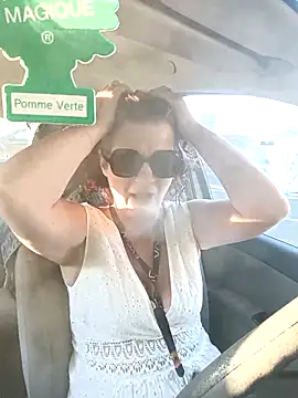 Snapshot of jennylovence chatting on September 18, 2025, 6:04 am jennylovence online show from September 18, 2025, 6:04 am