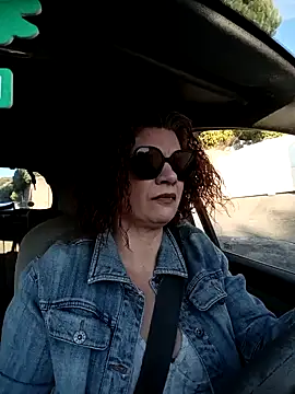 Snapshot of jennylovence chatting on October 15, 2025, 4:18 pm jennylovence online show from October 15, 2025, 4:18 pm