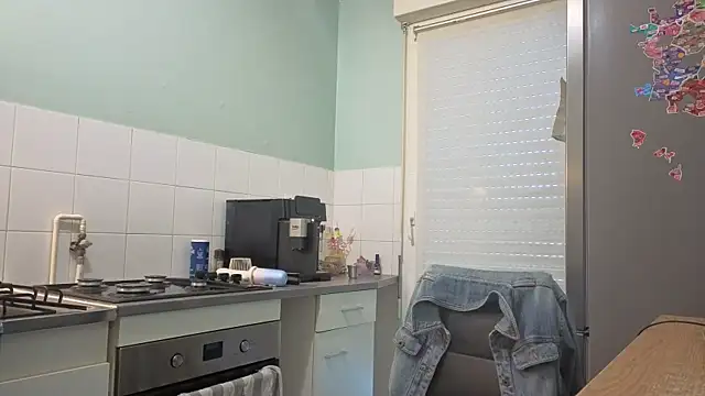 jennylovence online show from March 12, 2026, 7:58 am