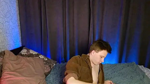 Snapshot of arlekincrop chatting on December 3, 2024, 10:18 pm arlekincrop online show from December 3, 2024, 10:18 pm