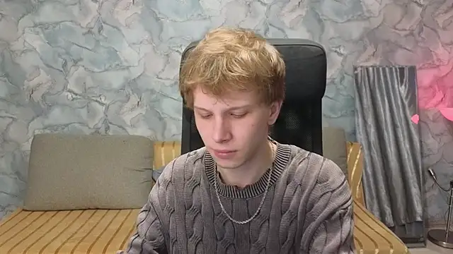 Snapshot of arlekincrop chatting on February 3, 2026, 8:52 am arlekincrop online show from February 3, 2026, 8:52 am