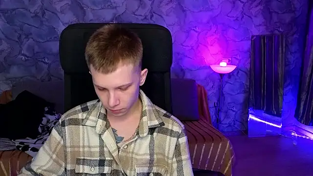 Snapshot of arlekincrop chatting on February 11, 2026, 1:21 am arlekincrop online show from February 11, 2026, 1:21 am