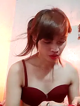 QueenSoreal online show from March 7, 2025, 7:49 pm