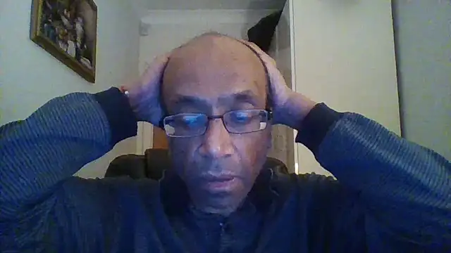 rauncher1 online show from February 10, 2025, 11:45 pm