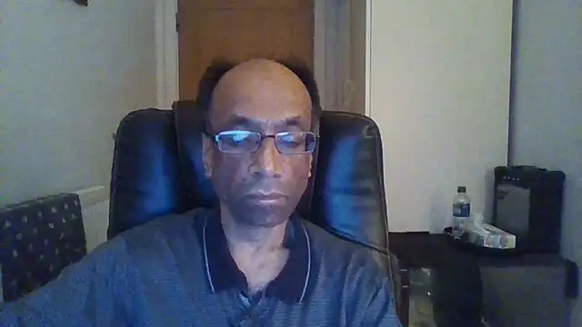 rauncher1 online show from September 24, 2025, 11:52 pm