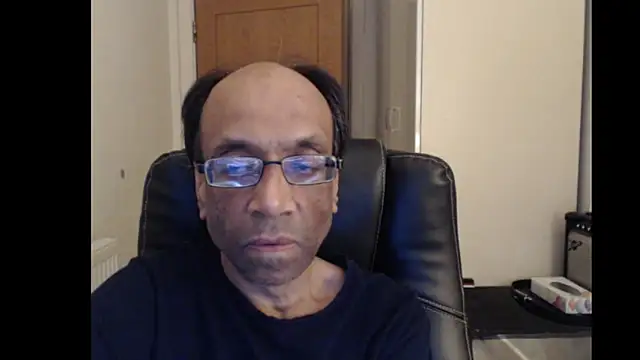 rauncher1 online show from April 28, 2026, 10:15 pm