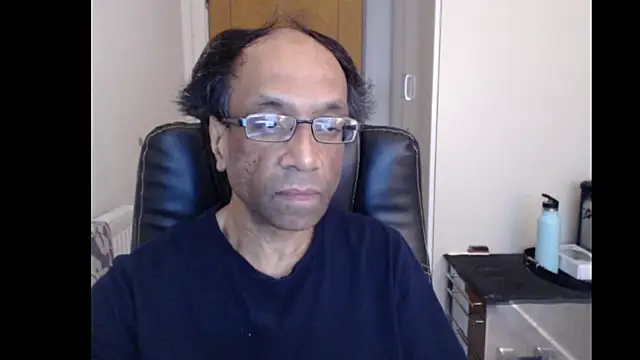 Snapshot of rauncher1 chatting on May 21, 2026, 8:10 am rauncher1 online show from May 21, 2026, 8:10 am