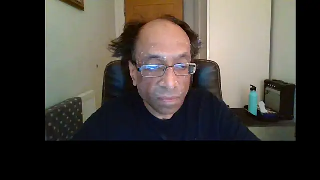 Snapshot of rauncher1 chatting on June 11, 2026, 8:12 am rauncher1 online show from June 11, 2026, 8:12 am