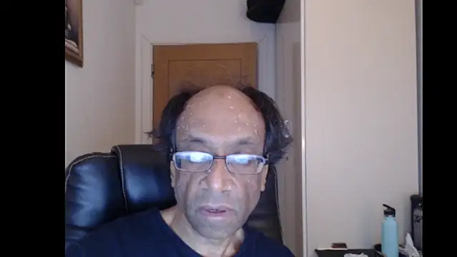 Snapshot of rauncher1 chatting on June 12, 2026, 8:02 am rauncher1 online show from June 12, 2026, 8:02 am