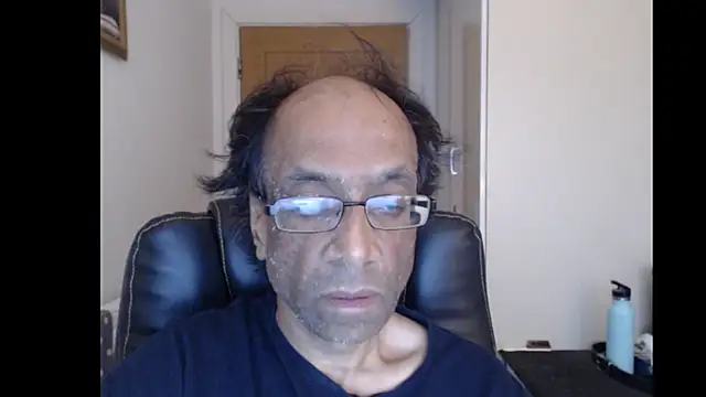 rauncher1 online show from June 18, 2026, 9:25 am