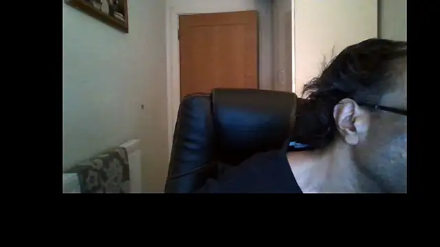 rauncher1 online show from July 8, 2026, 10:58 pm