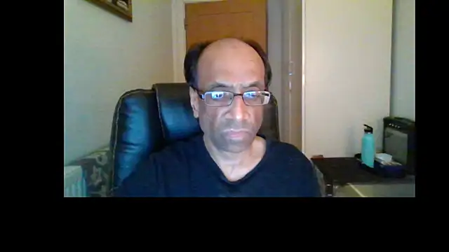 rauncher1 online show from July 18, 2026, 10:35 pm