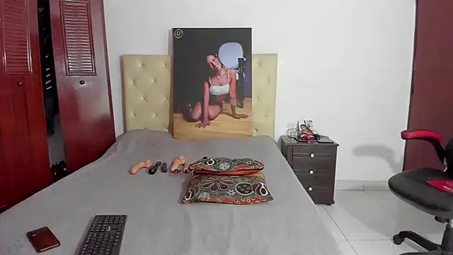 LUISSA  online show from February 9, 2025, 3:45 pm