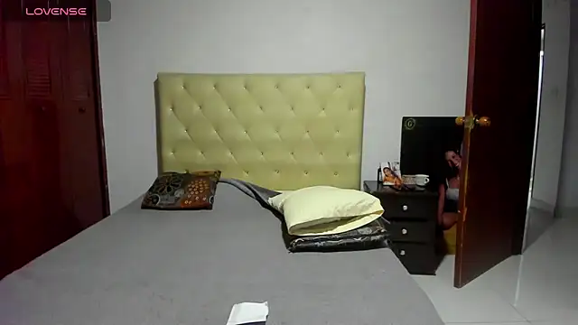 Snapshot of LUISSA_ chatting on July 2, 2026, 11:16 am LUISSA online show from July 2, 2026, 11:16 am