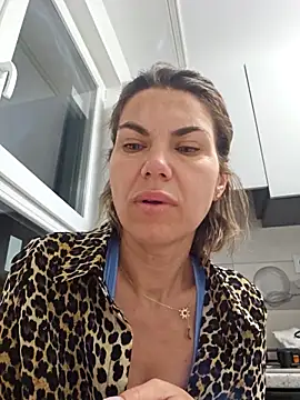FeliciaKrige online show from April 29, 2026, 11:33 pm