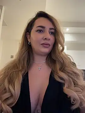 Snapshot of YaaraCollins chatting on February 28, 2026, 7:15 pm YaaraCollins online show from February 28, 2026, 7:15 pm