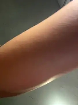 SQUIRTINGQUEEN11 online show from December 2, 2025, 2:50 am