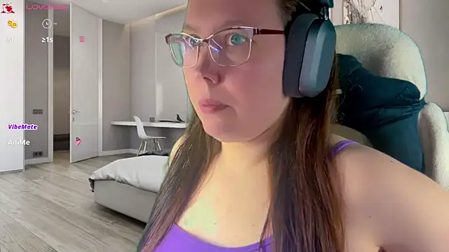 Victoria Romans online show from May 2, 2026, 11:21 pm