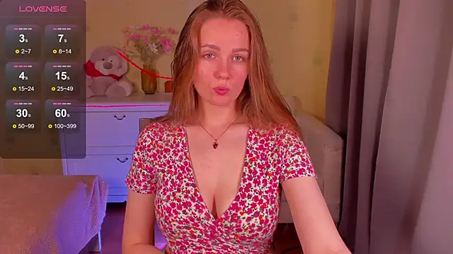 SweetMilkis online show from June 15, 2026, 5:59 pm