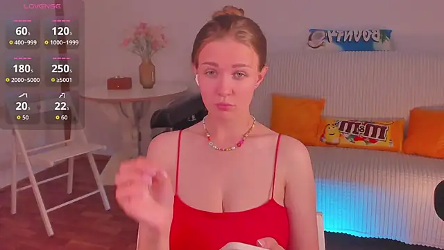 SweetMilkis online show from July 31, 2026, 11:53 am