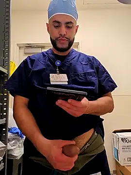 Snapshot of gardy8585 chatting on February 1, 2026, 2:26 pm gardy8585 online show from February 1, 2026, 2:26 pm